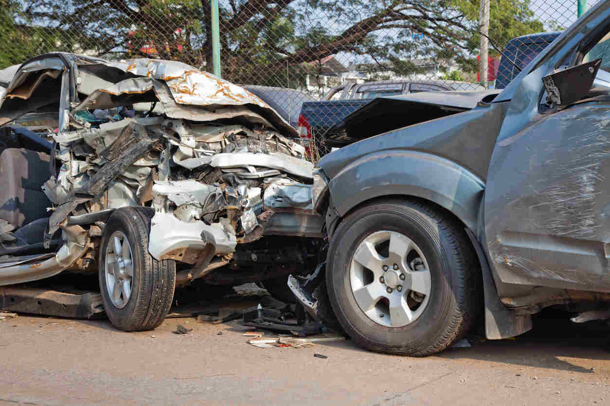 What To Do After a Car Accident on I-10, I-45, or Beltway 8 in Houston